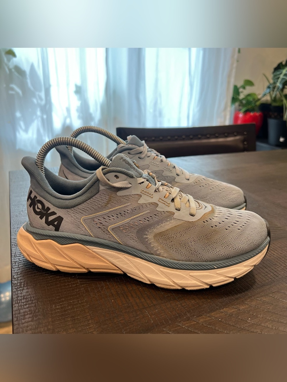 Hoka arahi 5 baby blue shoes for women 7.5 B